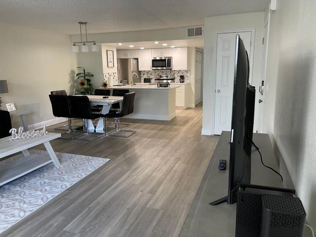 Apartment Grand Family Superior 3br Near Parks Kissimmee