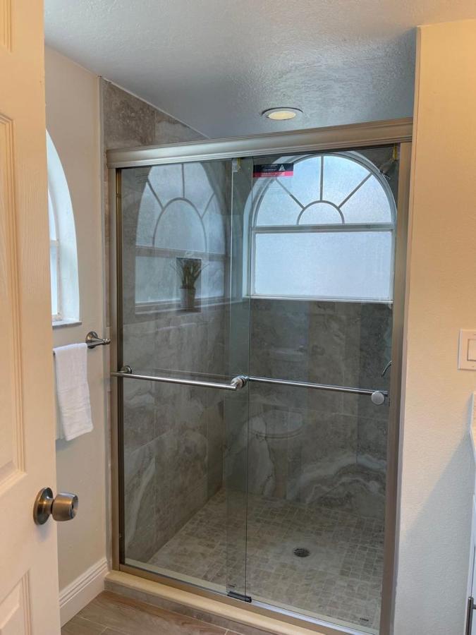 Grand Family Superior 3br Near Parks Apartment